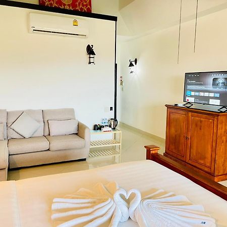 Boomerang Village Resort Kata エクステリア 写真