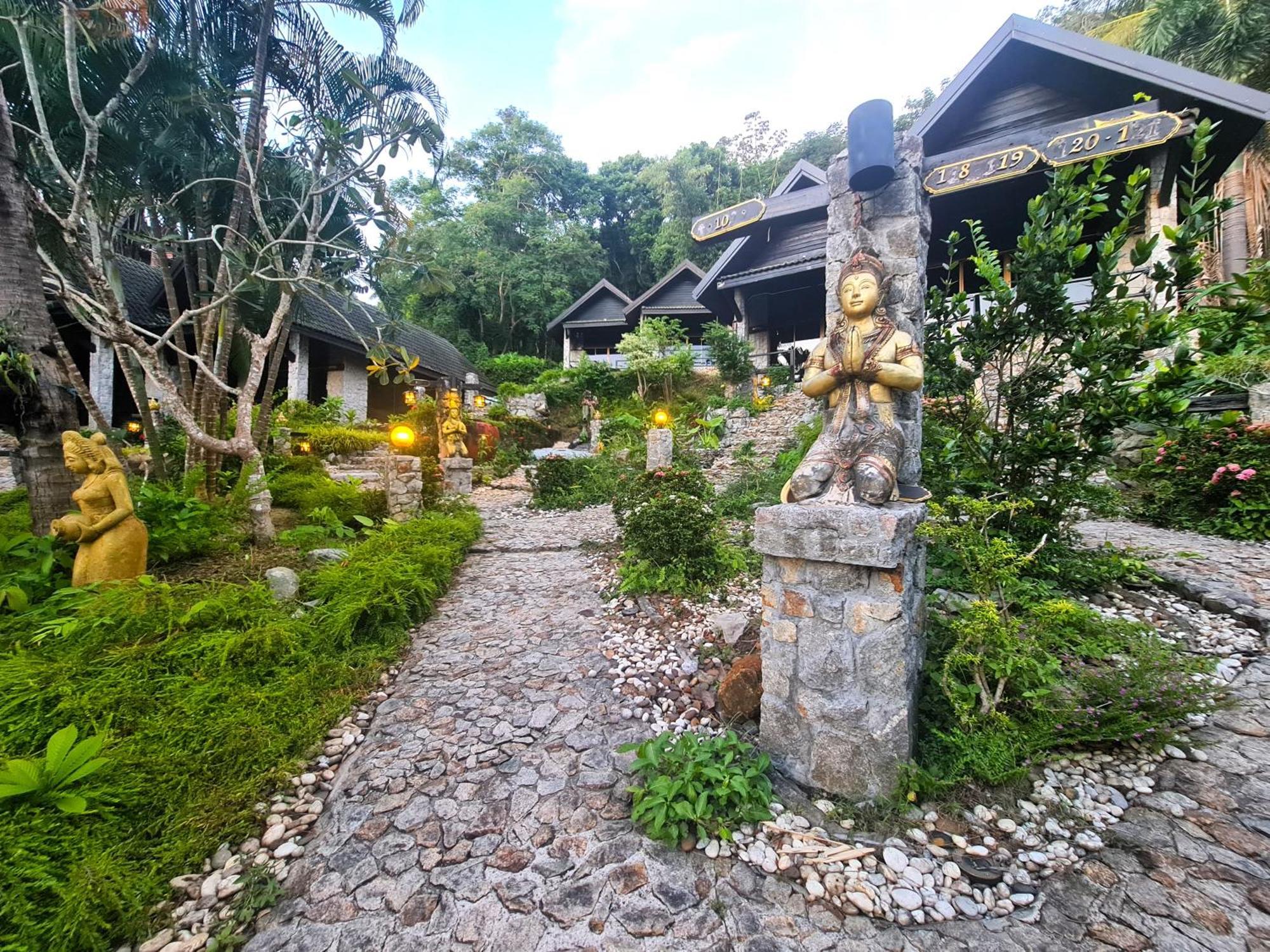 Boomerang Village Resort Kata エクステリア 写真