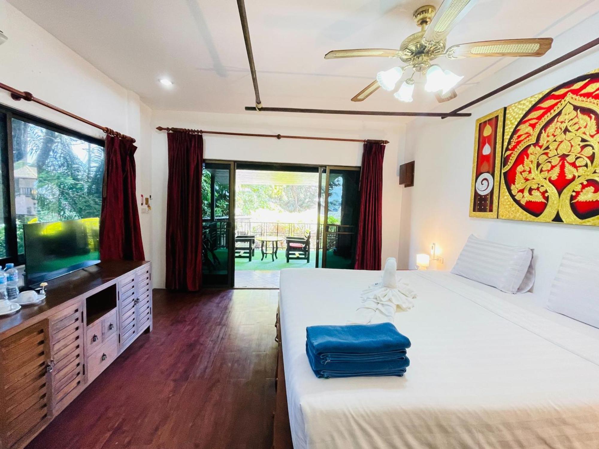 Boomerang Village Resort Kata エクステリア 写真